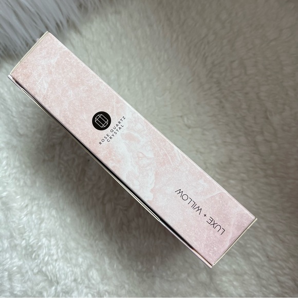 L+W BIO PHOENIX | ROSE QUARTZ | Vibrating Facial Massager - Picture 4 of 5